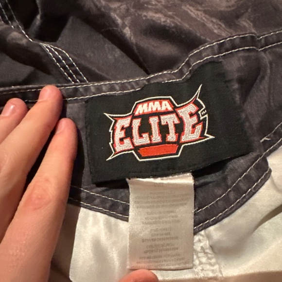 Vintage mma elite skull shorts - Picture 3 of 3